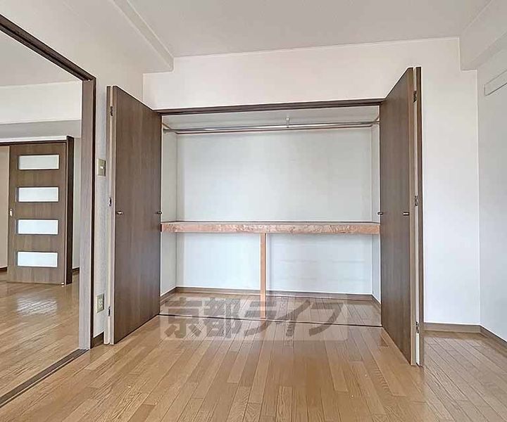 洛翠舎302の内装