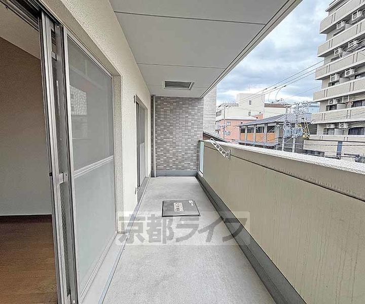 洛翠舎302の内装