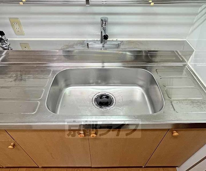 京都府京都市下京区石井筒町の賃貸マンションのキッチン