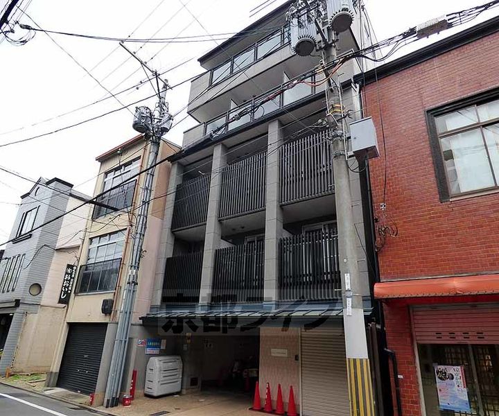 京都府京都市中京区竹屋町通西洞院西入東竹屋町の賃貸マンションの外観