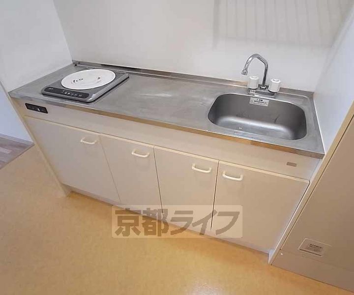 京都府京都市中京区竹屋町通西洞院西入東竹屋町の賃貸マンションのキッチン