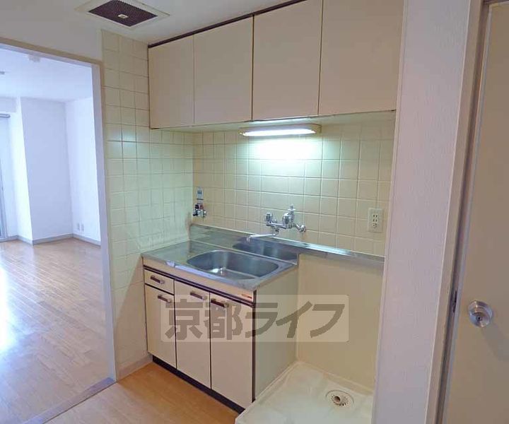 京都府京都市下京区新町通四条下ル四条町の賃貸マンションのキッチン