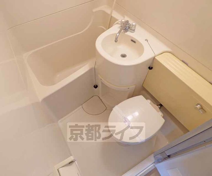 京都府京都市下京区新町通四条下ル四条町の賃貸マンションの風呂