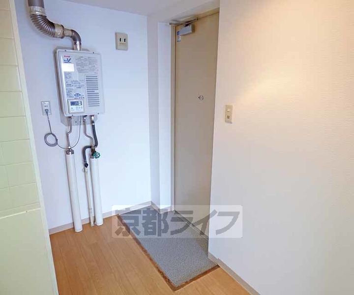 京都府京都市下京区新町通四条下ル四条町の賃貸マンションの玄関