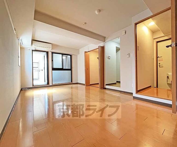 Casa de issaの居間