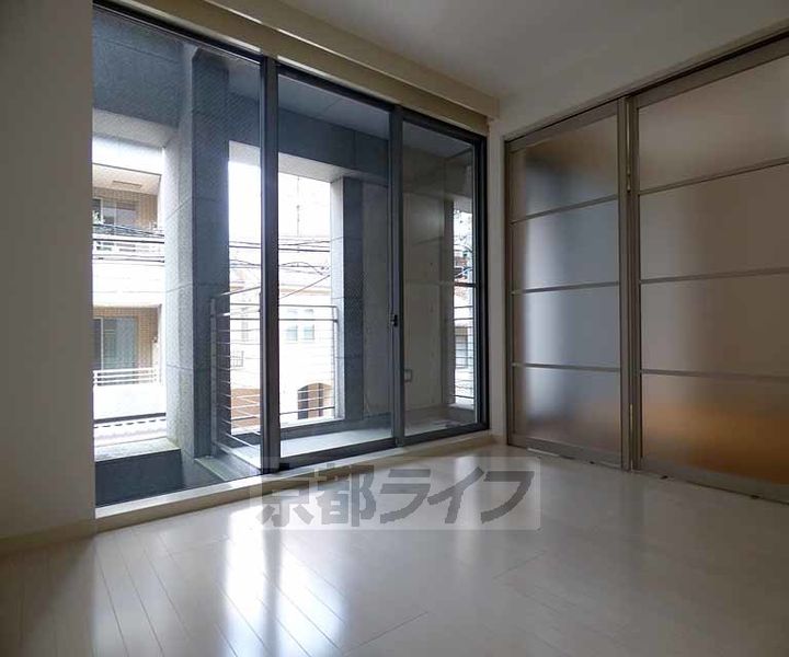 アベビルの居間