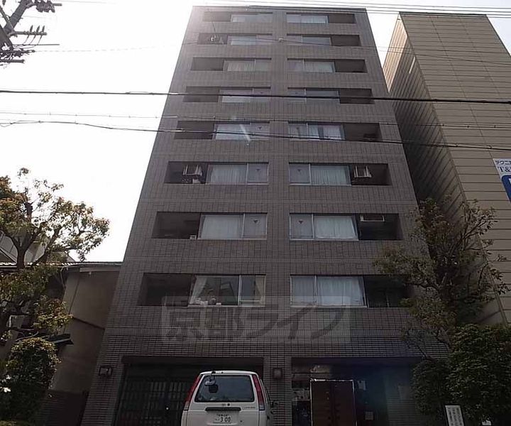 京都府京都市下京区芦刈山町の賃貸マンションの外観