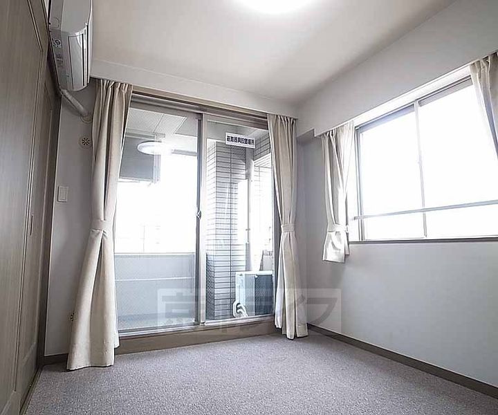 京都府京都市下京区芦刈山町の賃貸マンションの内装