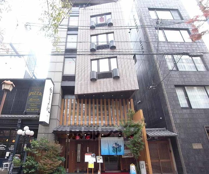 京都府京都市下京区木屋町通仏光寺下る和泉屋町の賃貸マンションの外観