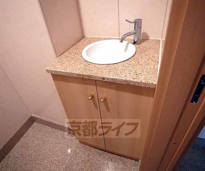 京都府京都市下京区木屋町通仏光寺下る和泉屋町の賃貸マンションの内装