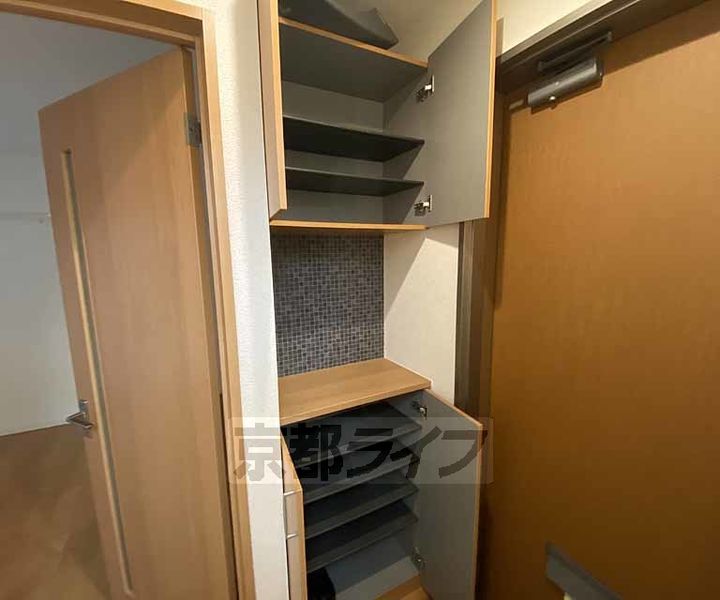 京都府京都市中京区因幡町の賃貸マンションの内装