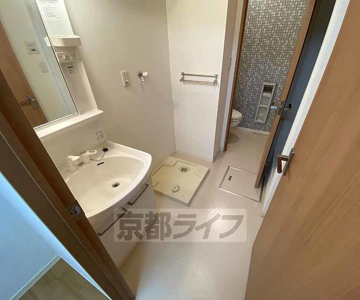 京都府京都市中京区因幡町の賃貸マンションの内装