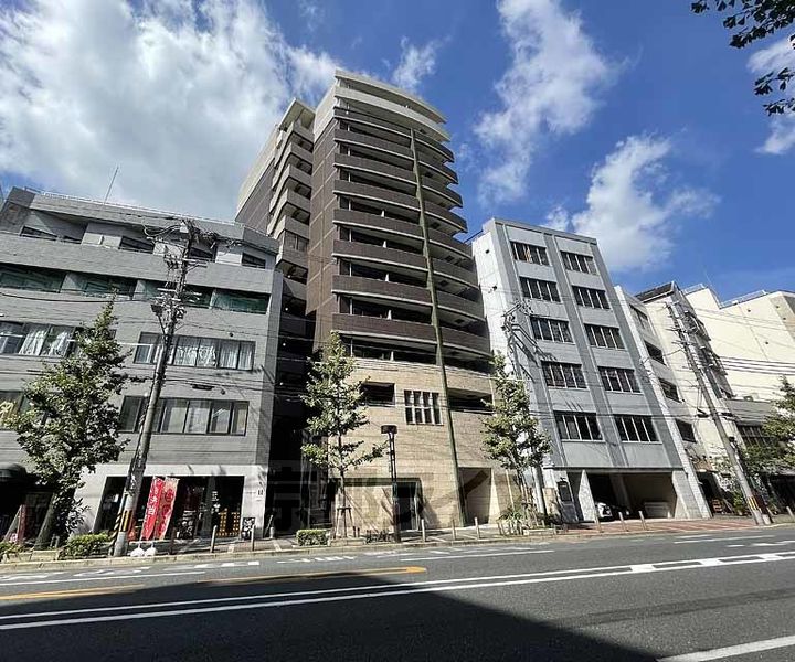 京都府京都市下京区植松町の賃貸マンションの外観