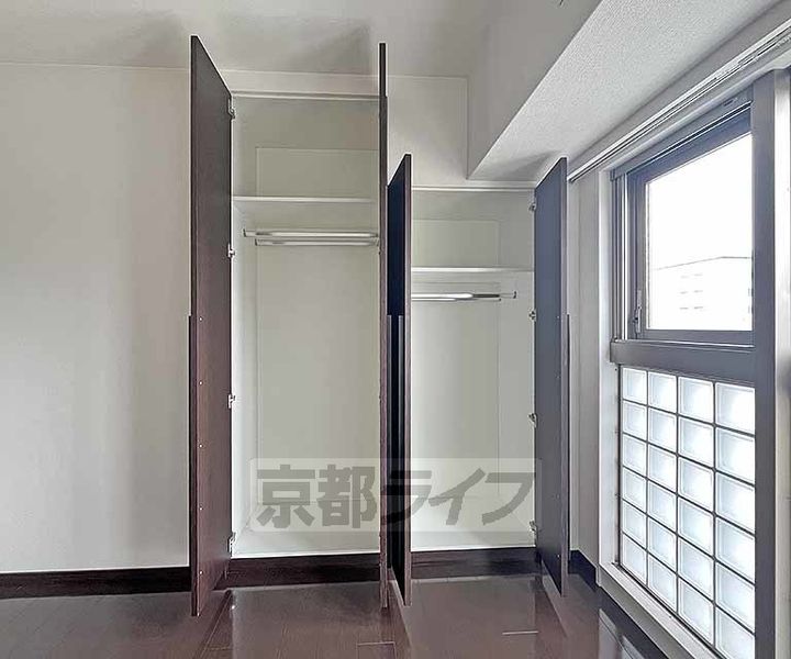 京都府京都市下京区不明門通五条下ル上平野町の賃貸マンションの内装