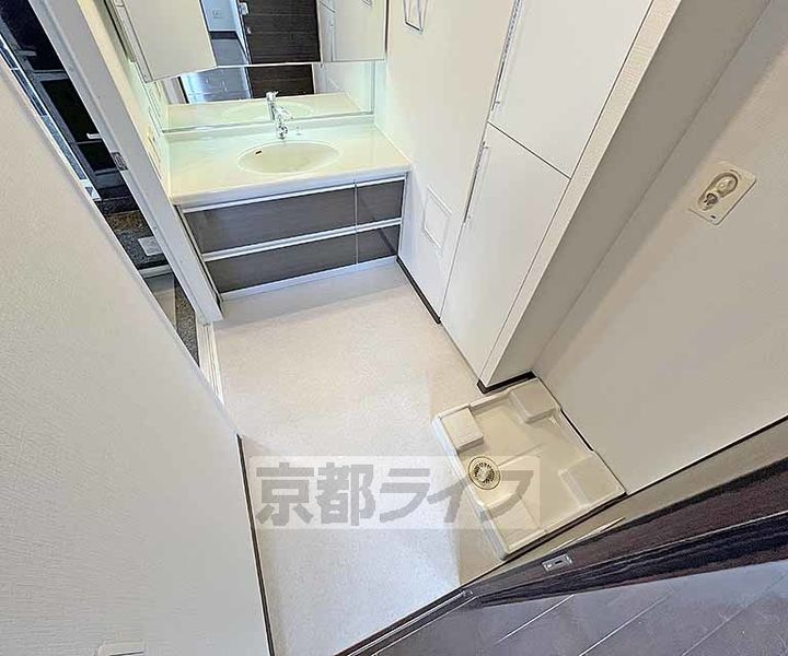 京都府京都市下京区不明門通五条下ル上平野町の賃貸マンションの風呂