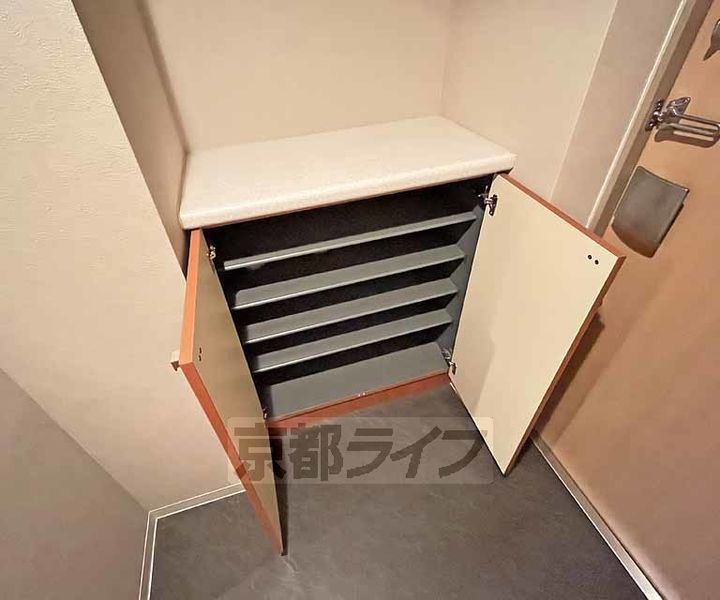 京都府京都市中京区塩屋町の賃貸マンションの内装