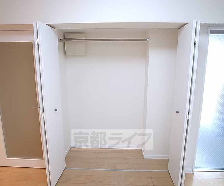 京都府京都市下京区西洞院通四条下ル妙伝寺町の賃貸マンションの内装