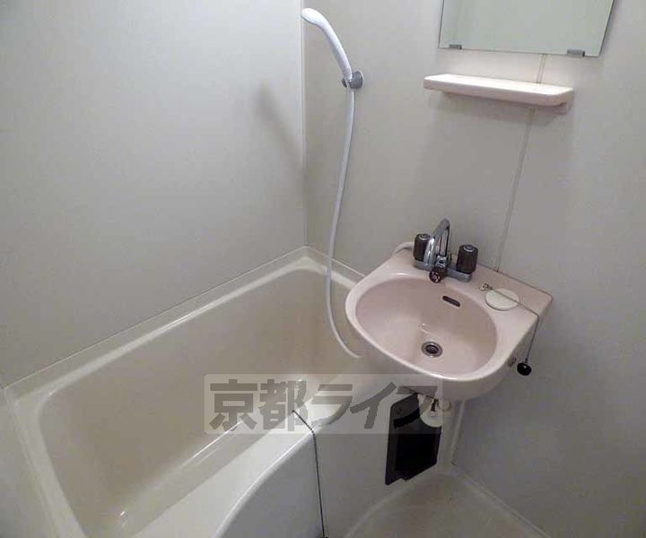 京都府京都市中京区左京町の賃貸マンションの風呂