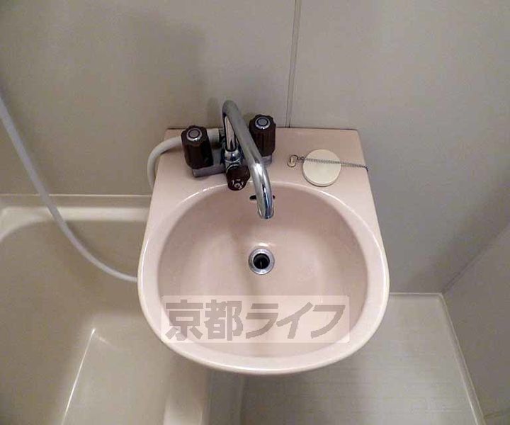 京都府京都市中京区左京町の賃貸マンションの内装