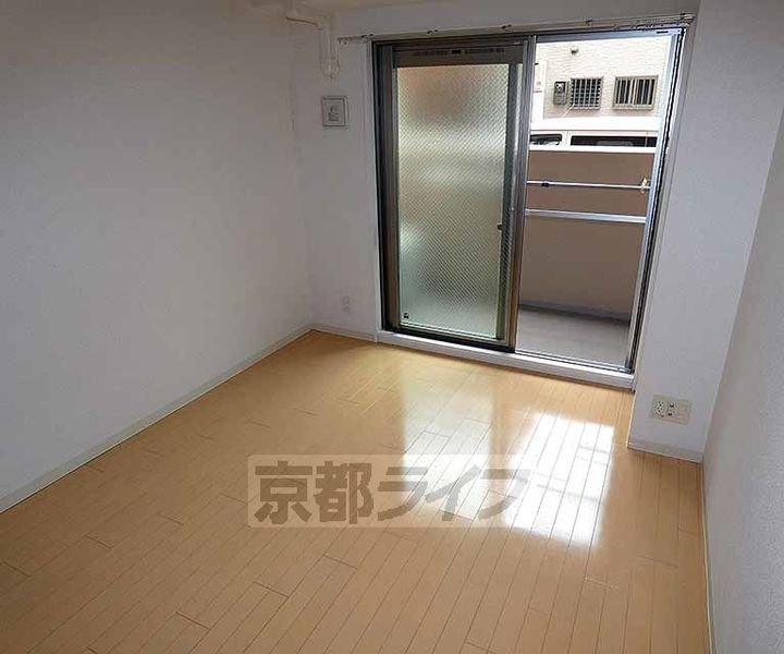 プレサンス京都鴨川彩華の居間