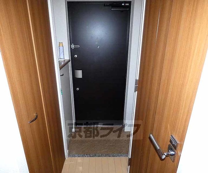 プレサンス京都鴨川彩華の玄関