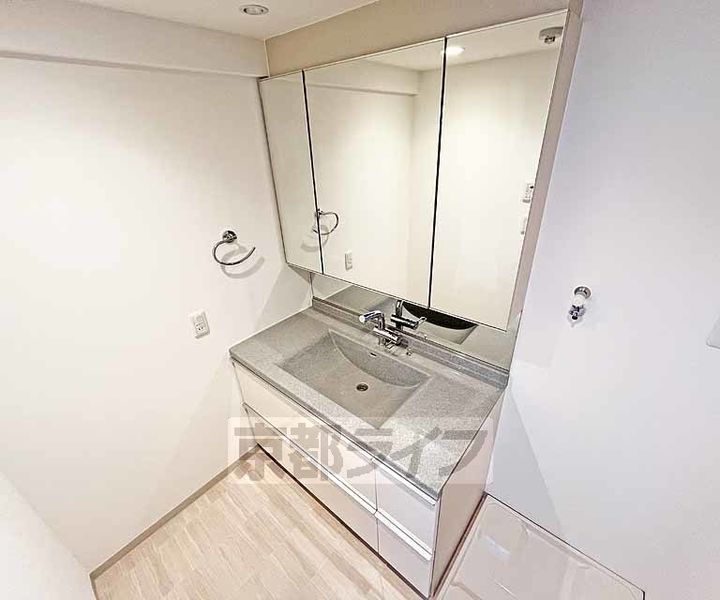 イーグルコート三条京阪の内装