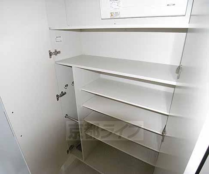 京都府京都市中京区姉東堀川町の賃貸マンションの内装