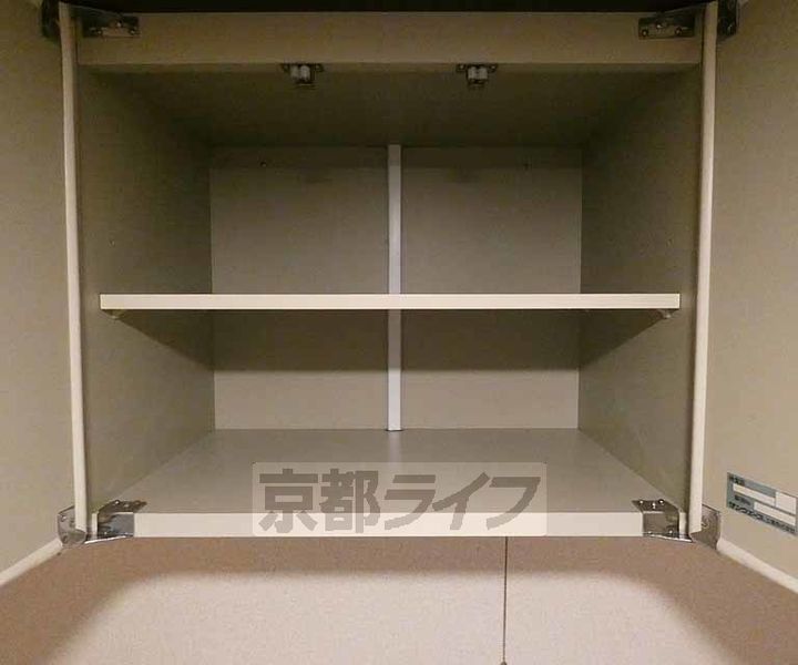京都府京都市下京区綾小路通大宮西入坊門町の賃貸マンションの内装
