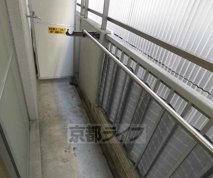 京都府京都市下京区綾小路通大宮西入坊門町の賃貸マンションの内装