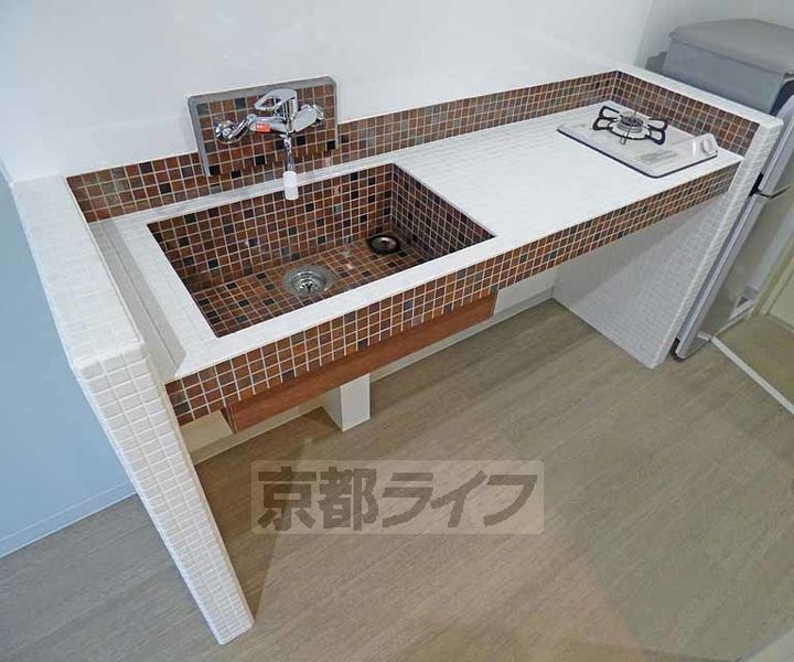 京都府京都市下京区船鉾町の賃貸マンションのキッチン