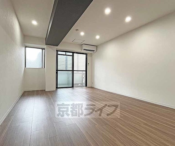 グランコート高台寺の居間