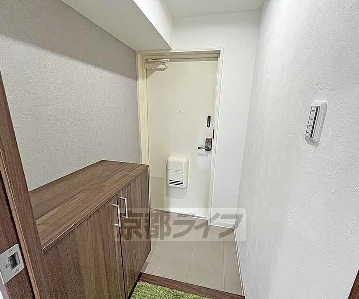 グランコート高台寺の玄関