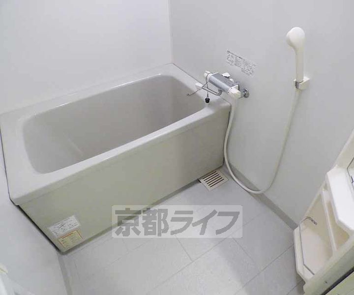 京都府京都市中京区西堂町の賃貸マンションの風呂