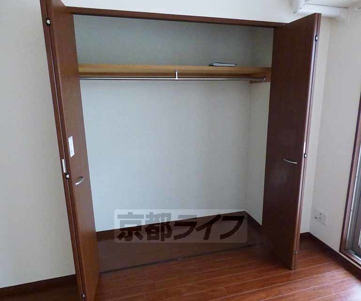 京都府京都市中京区西堂町の賃貸マンションの内装