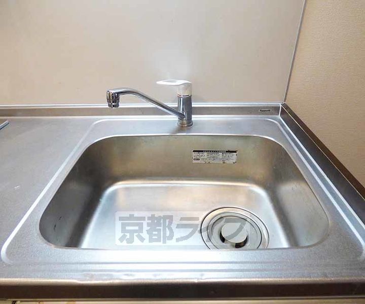 京都府京都市中京区西堂町の賃貸マンションのキッチン
