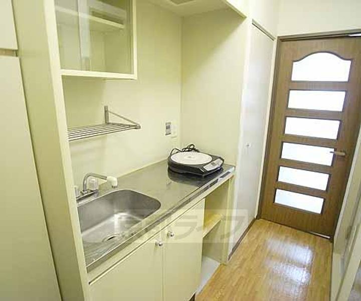 京都府京都市中京区姉猪熊町の賃貸マンションのキッチン
