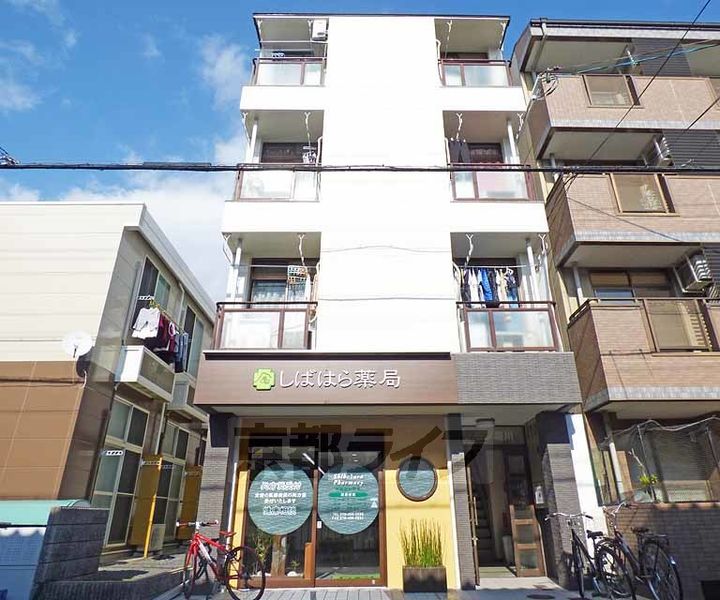 京都府京都市上京区橋西二町目の賃貸マンションの外観