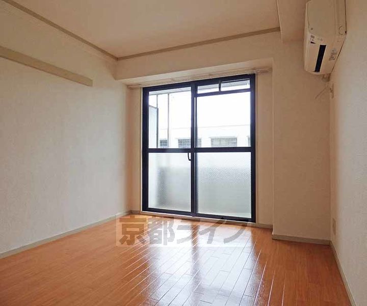 京都府京都市上京区東上善寺町の賃貸マンションの内装