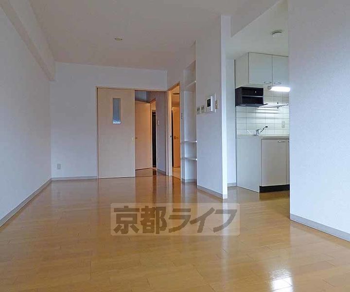 京都府京都市下京区河原町通松原上ル清水町の賃貸マンションの居間