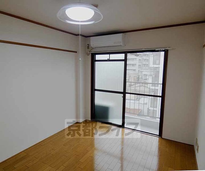 センチュリーハイツコスモ415の居間