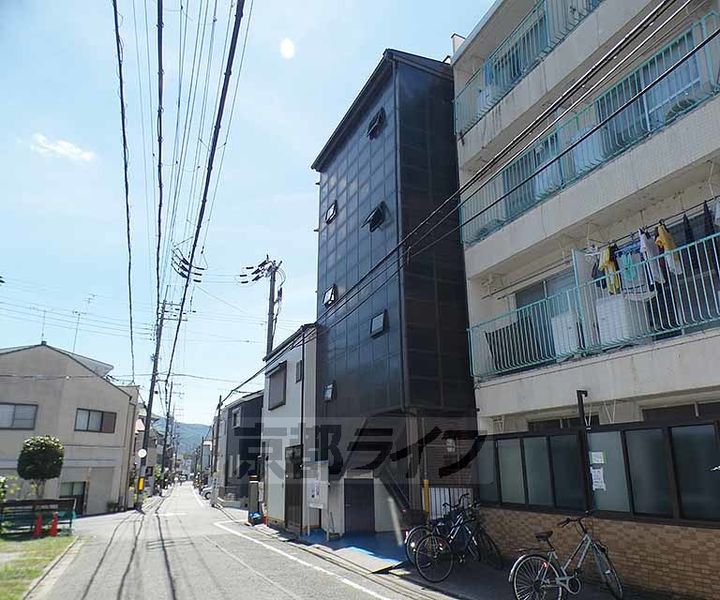 京都府京都市左京区高野清水町の賃貸マンションの外観