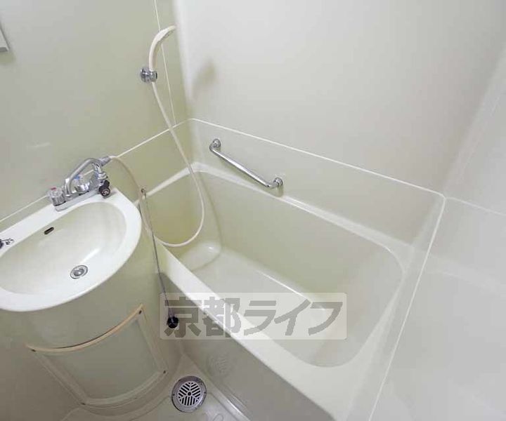 京都府京都市左京区高野清水町の賃貸マンションの風呂