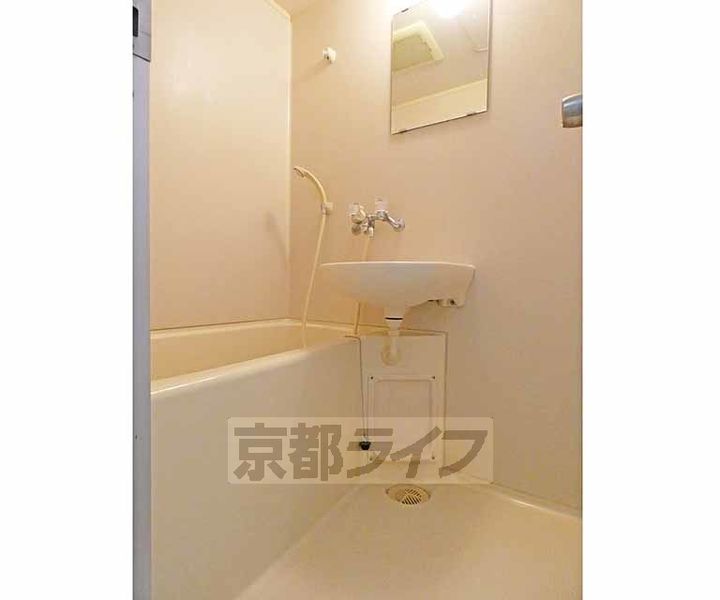 ヴィラ伊豆蔵202の風呂