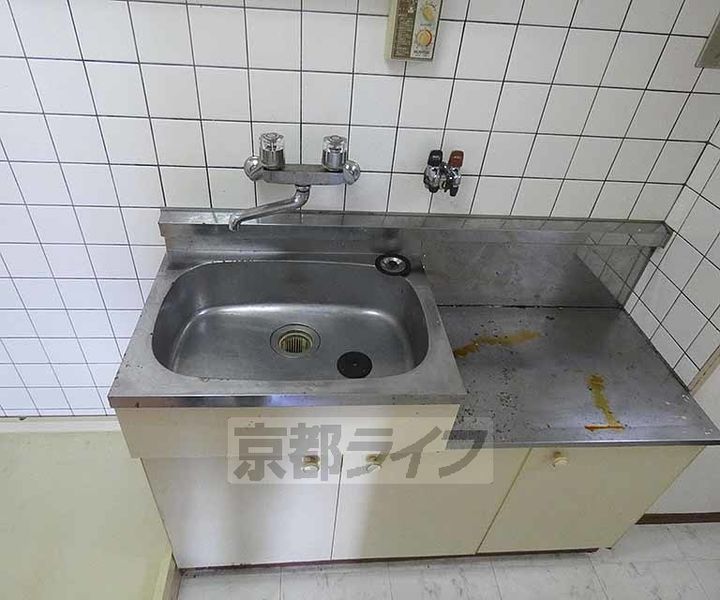 リビエール高野202のキッチン