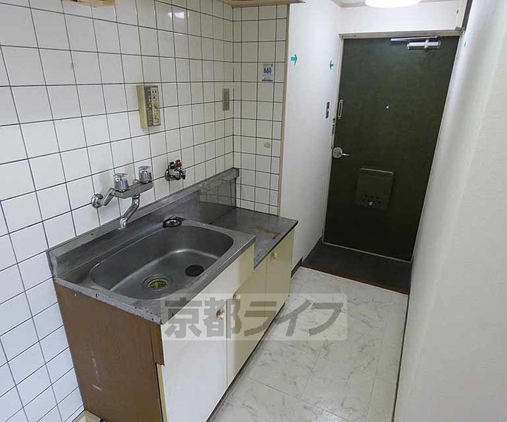 リビエール高野202のキッチン