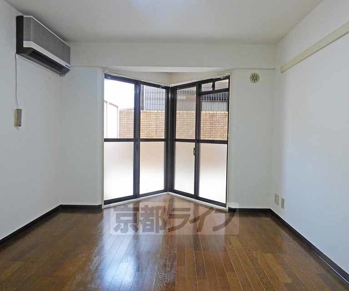 京都府京都市上京区清元町の賃貸マンションの内装