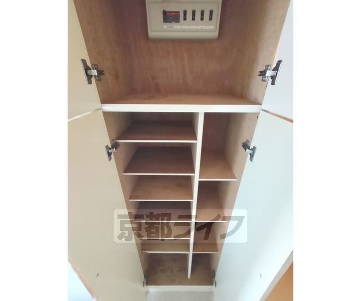 京都府京都市上京区大宮通下長者町下ル清元町の賃貸マンションの内装