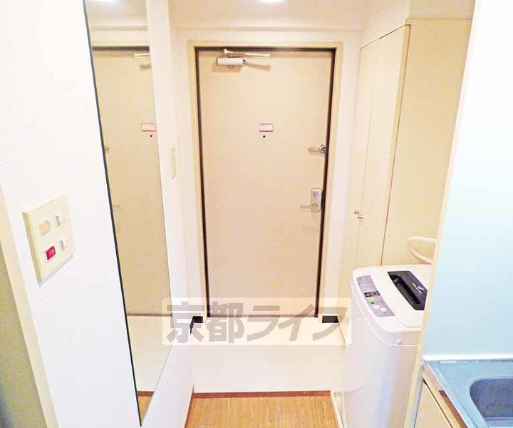 京都府京都市上京区桐木町の賃貸マンションの玄関
