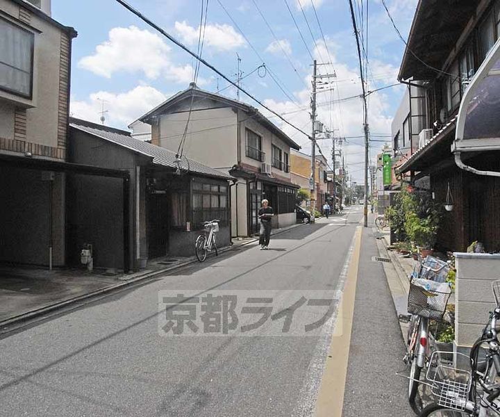 第11長栄シャトー泉305の周辺