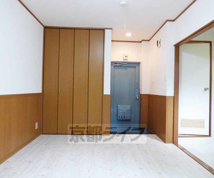 第11長栄シャトー泉305の内装